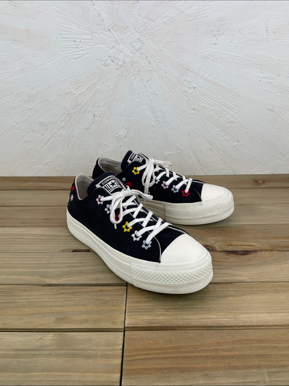 Women’s Converse Chuck Taylor All Star Sneakers